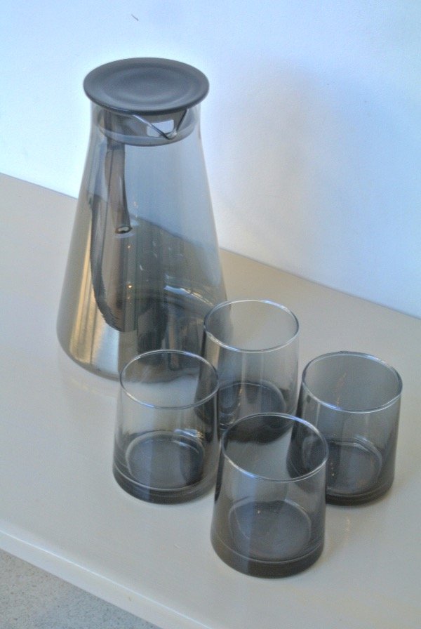 Producto - Set Jarra + Vasos Gris