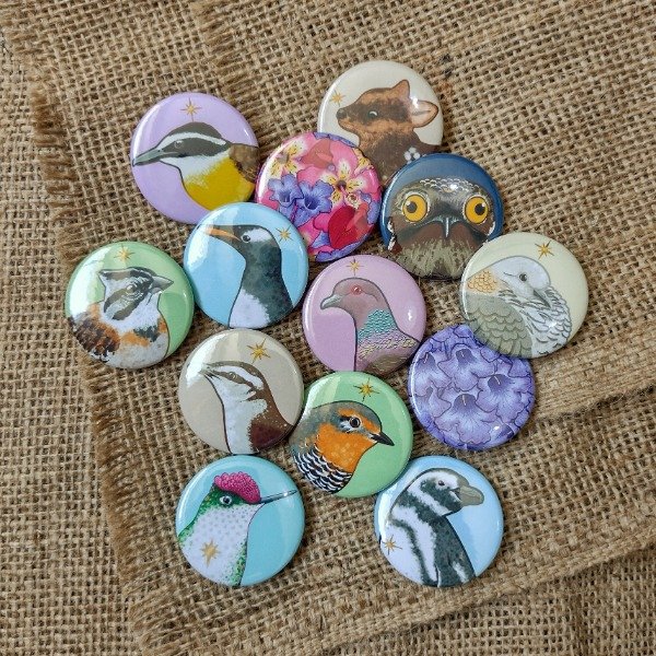 Producto - Pin de chapa (varios modelos digitales)