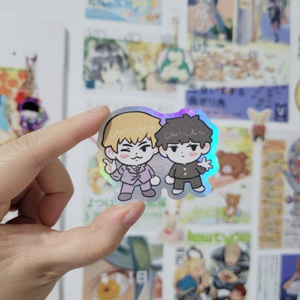 Producto - Sticker holográfico - Mob y Reigen