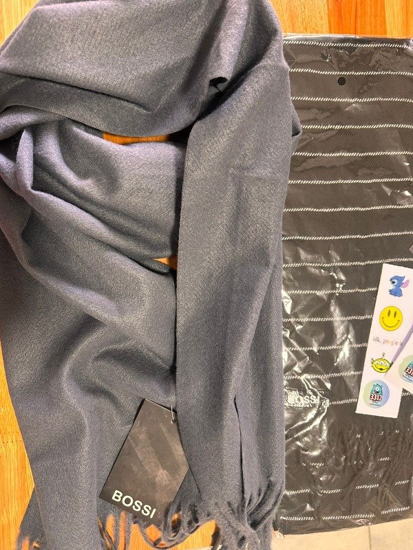 Producto - Bufanda Hombre Gris Bossi