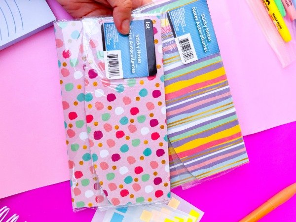 Producto - SOBRE CON POST IT DIFERENTES TAMAÑOS