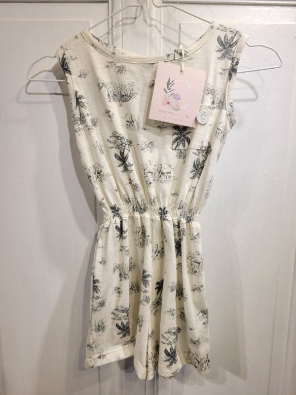 Producto - Mono CASTORO con animales Nuevo Con etiqueta Talle 6 años - PRECIO: 28X