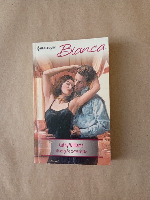 Producto - Un engaño conveniente - Cathy Williams - Harlequin 2014
