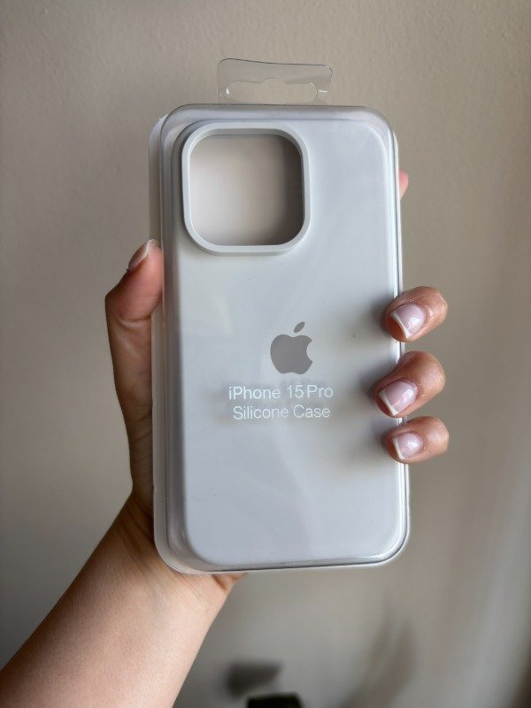 Producto - Silicone Case Blanca Iphone 15 Pro