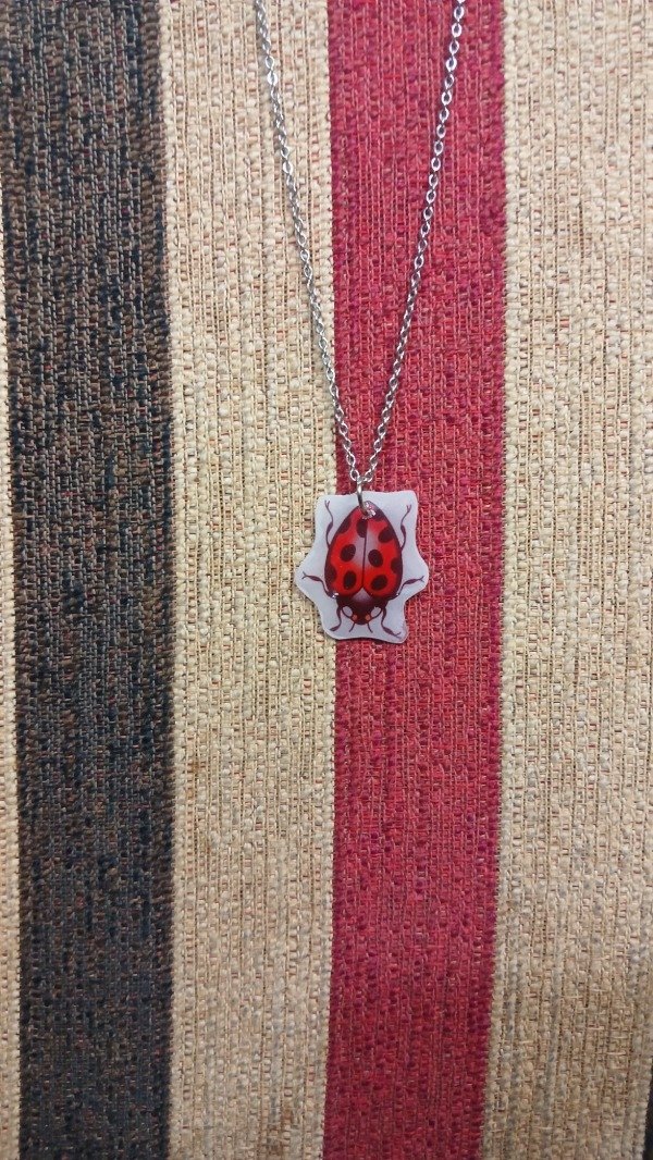 Producto - Cadenita con dije  vaqueta de san Antonio