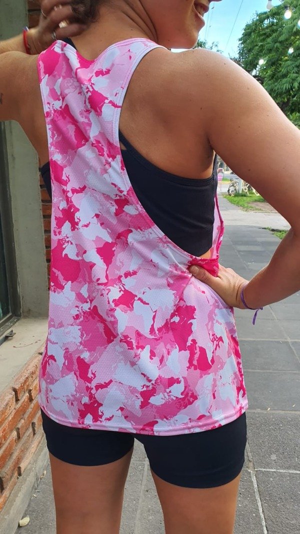 Producto - Musculosa camuflada osaka