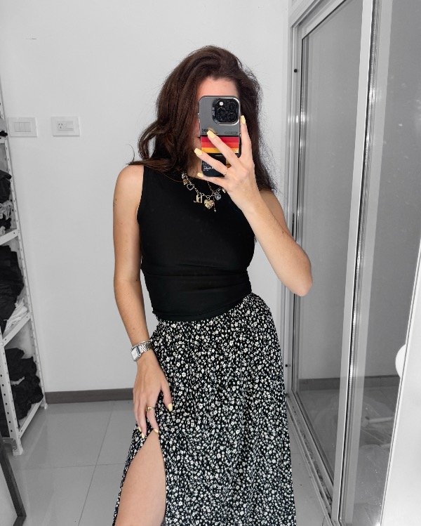 Producto - MUSCULOSA BOTE NEGRA