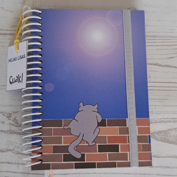 Producto - Cuaderno A6 espiral Gato Trepando Liso