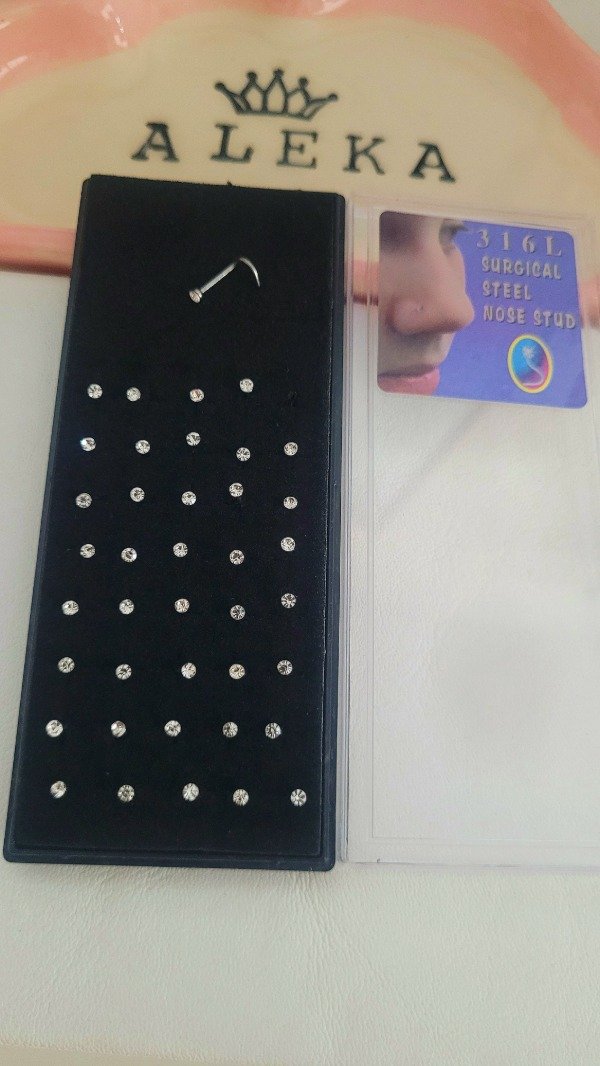 Producto - Piercing strass mediano rulo de acero quirúrgico