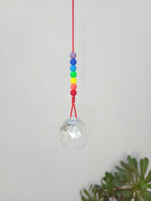 Producto - Atrapasol hilo, 7 chakras y esfera de cristal de 2 cm