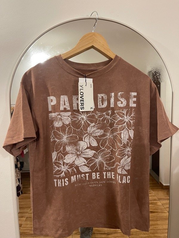 Producto - Remera Y- Lovers Paradise Habano