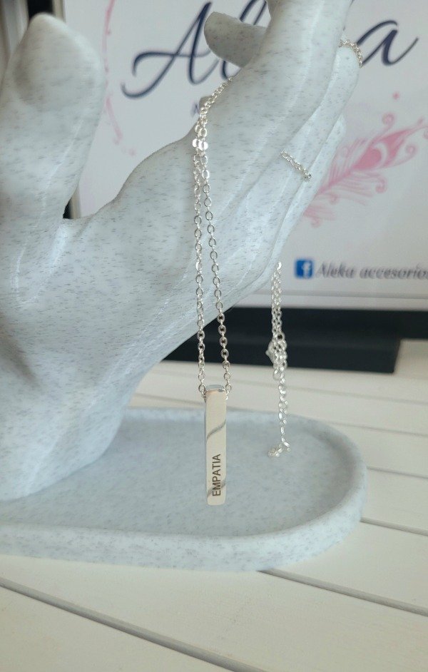 Producto - Collar barra grabado empatia de acero blanco - 1