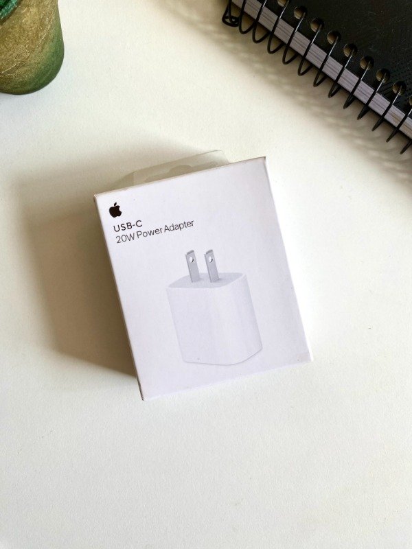 Producto - Adaptador de Cargador Apple 20w para USB-C