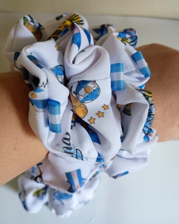 Producto - SCRUNCHIES MUNDIALISTA x 12 UNIDADES - 1