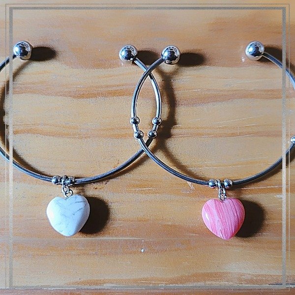 Producto - Esclava corazón piedra (Varios colores)