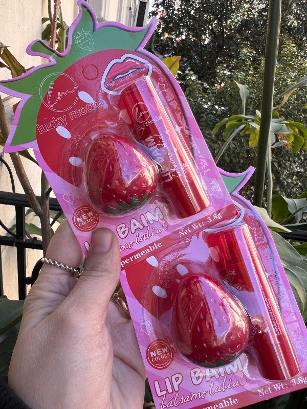 Producto - Set de labial más bálsamo de frutilla