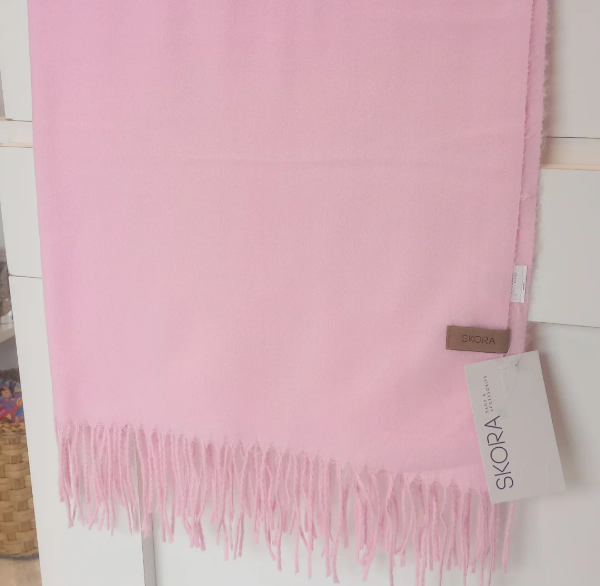 Producto - Ruana SKORA lisa