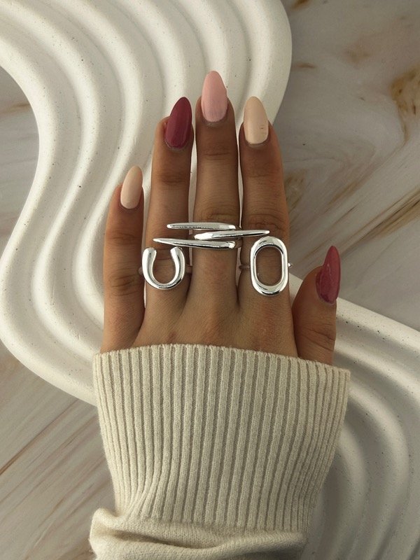 Producto - ANILLO IRREGULAR PLATEADO 1101