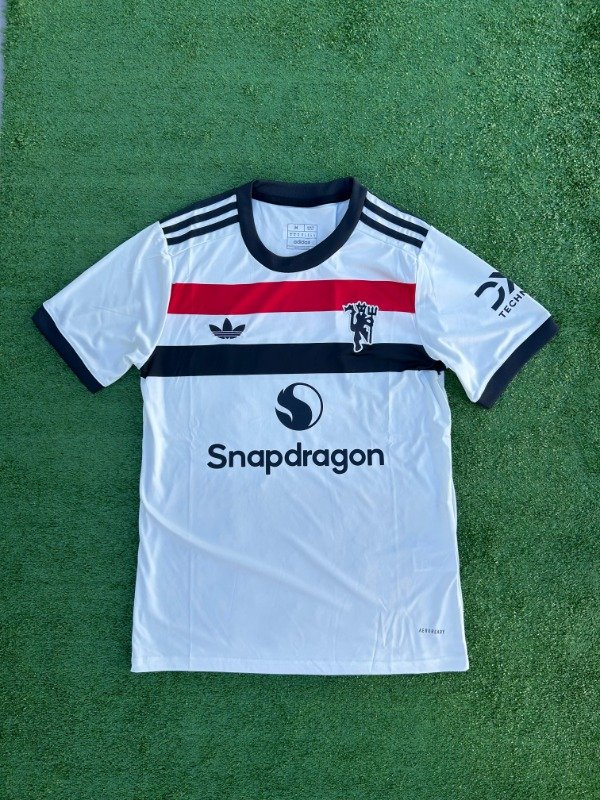 Producto - Manchester United Tercera 24-25