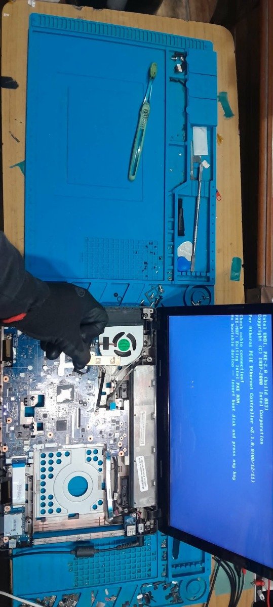 Producto - Reparación y Mantenimiento de PC Portátiles - 0