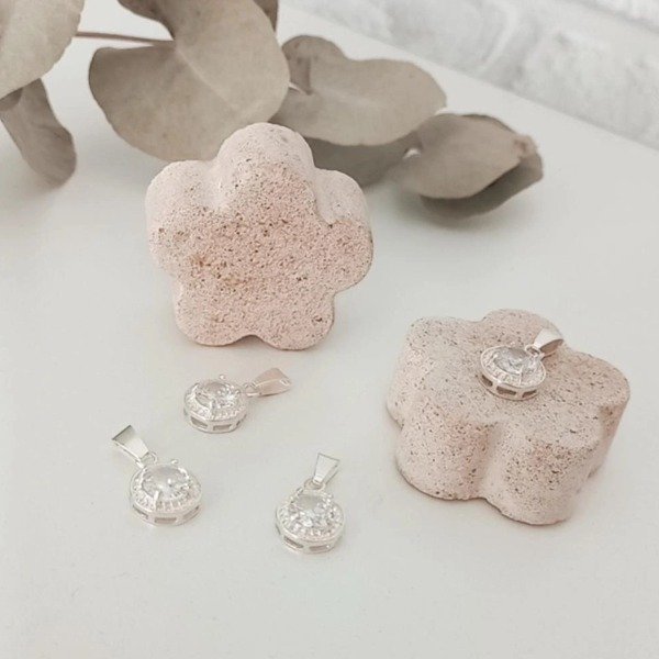 Producto - DIJE JUANI CUBIC BLANCO cod 4.2