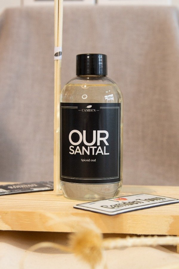 Producto - DIFUSOR A VARILLAS OUR SANTAL (spiced oud)