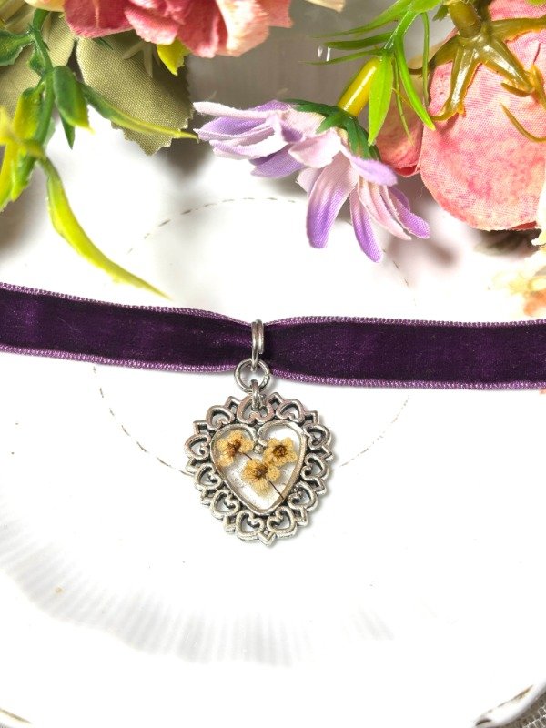 Producto - Choker Corazón Floral Amarillas