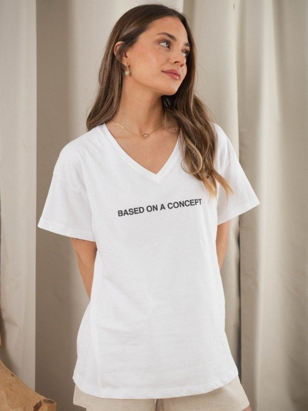 Producto - Remera Ancha V Algodón 24/1 Estampa "Concept" (Art. 5847)