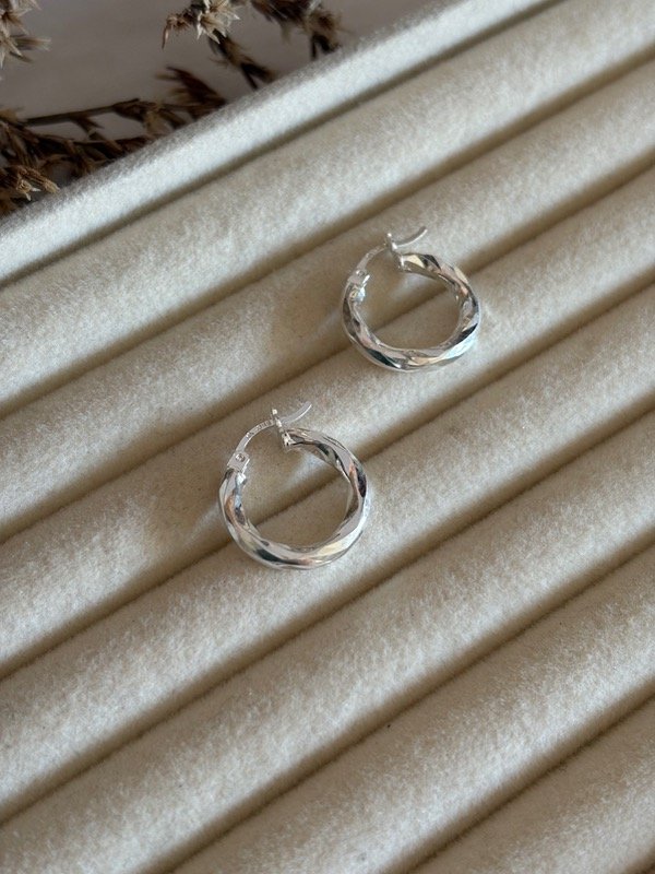 Producto - Argollas gruesas plata 925 mide 1,5 cm