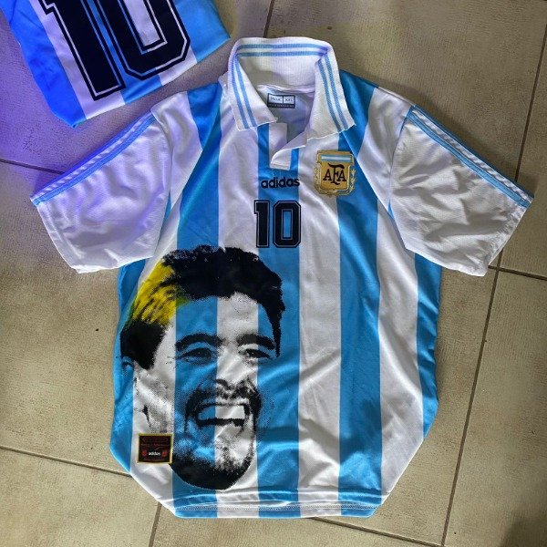 Producto - camiseta argentina intervenida