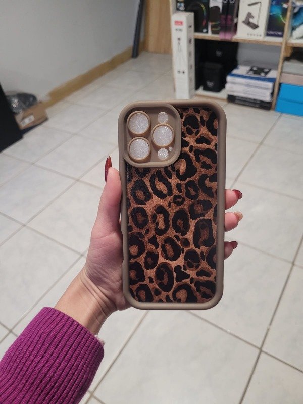 Producto - Funda Iphone 16 pro max