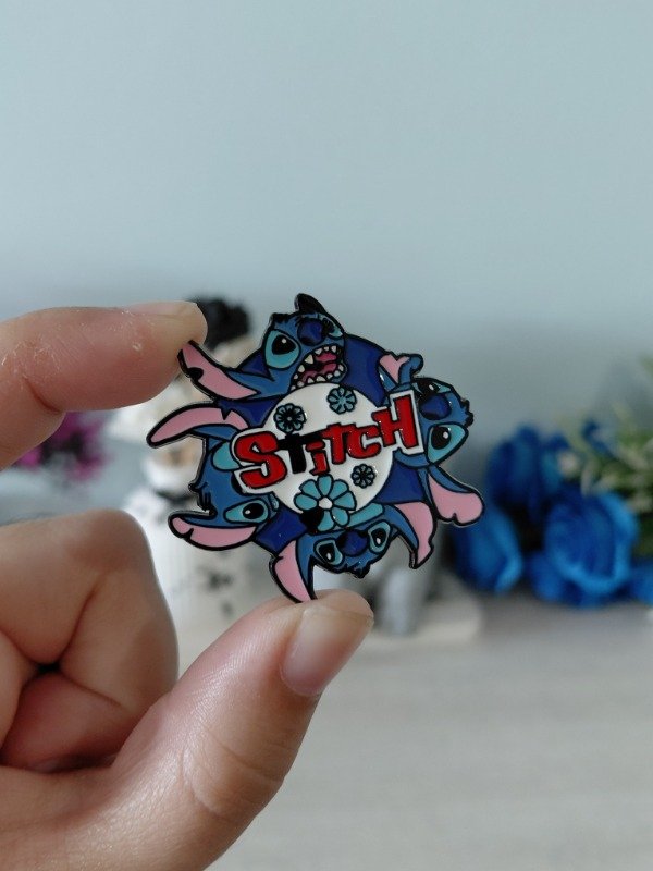 Producto - Pin metalizado - Stitch #1690