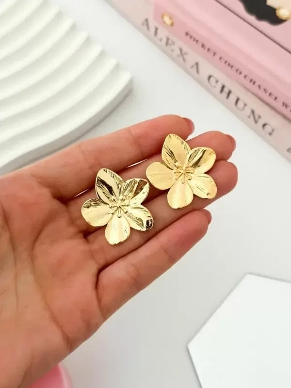 Producto - PAR DE AROS FLOR ACERO DORADO