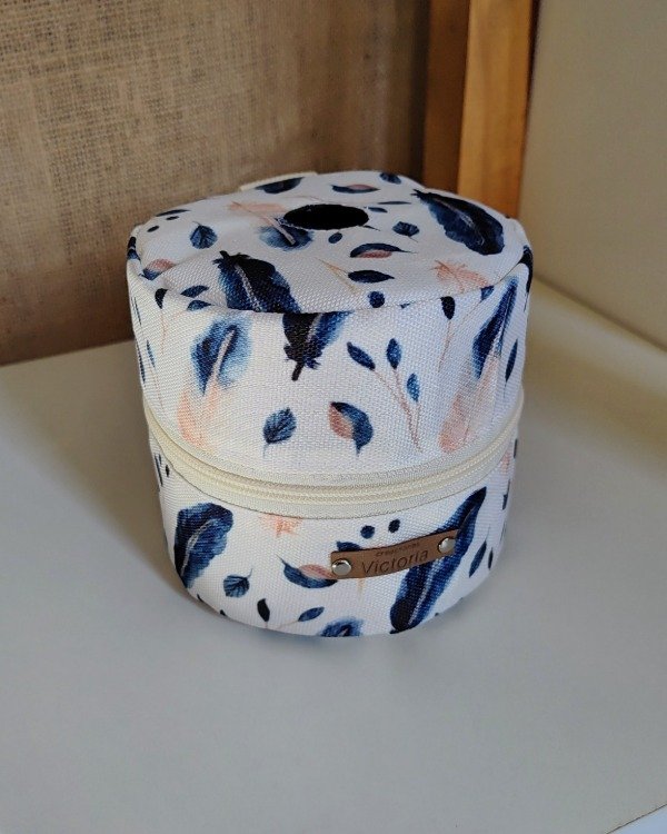 Producto - Porta rollo papel higiénico - plumas