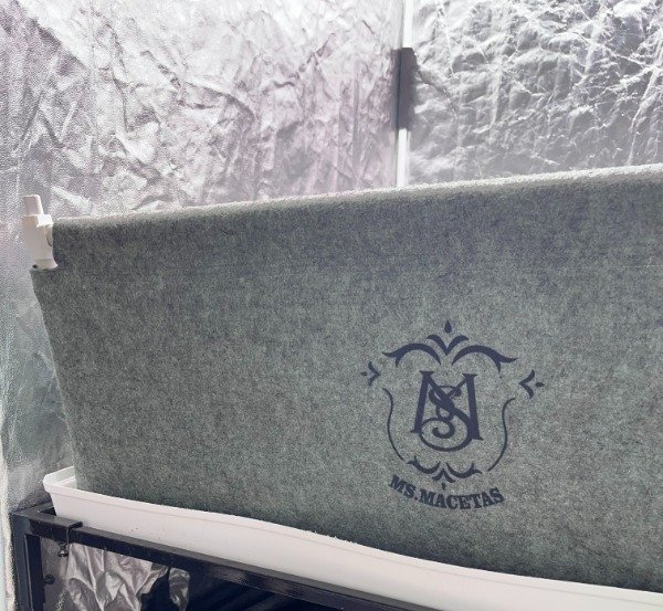 Producto - Macetas geotextiles con estructura de PVC y sin estructura.