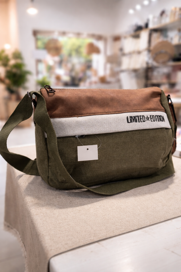 Producto - Cartera de mano urbana combinada