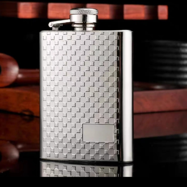 Producto - Petaca labrada