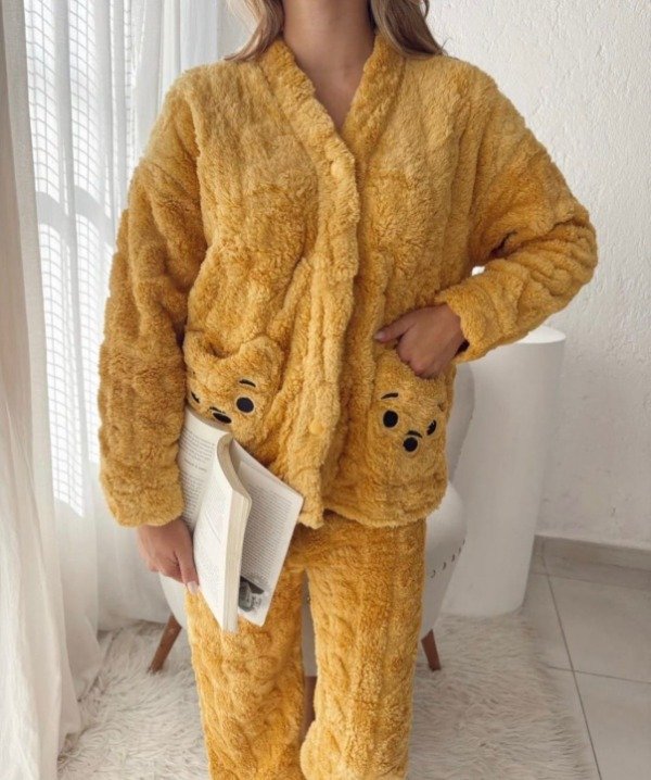 Producto - PIJAMA WINNIEH BOTONES - PREMIUM - 0