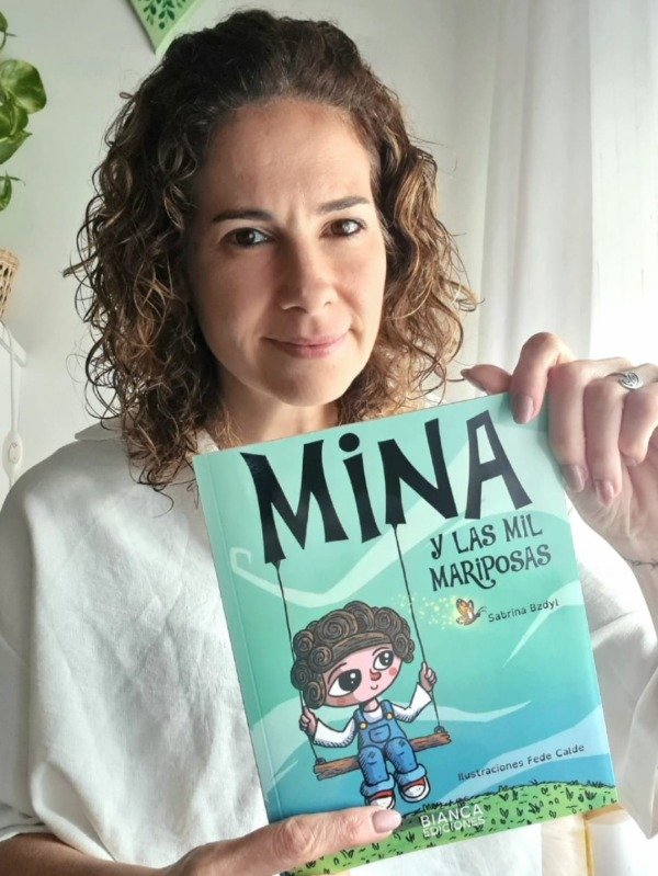 Producto - Mina y las mil mariposas. Cuento infantil sobre duelo de Sabrina Bzdyl - 2