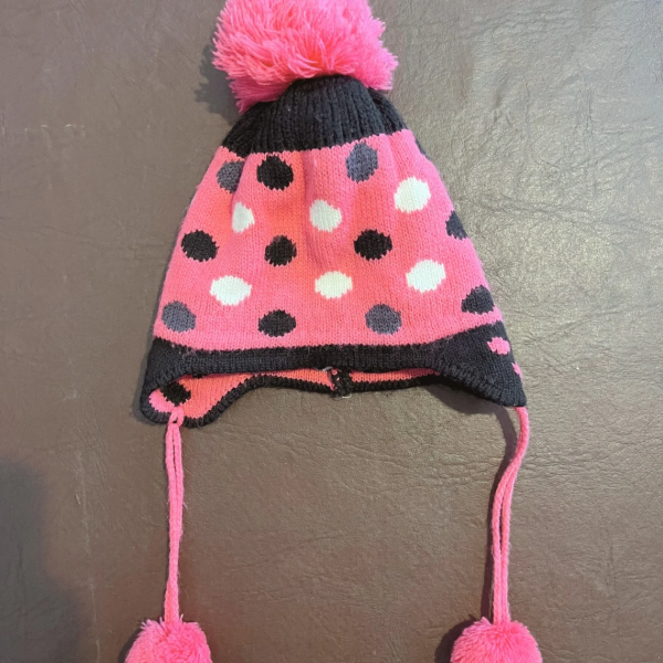 Producto - Gorrita Pompones fucsia