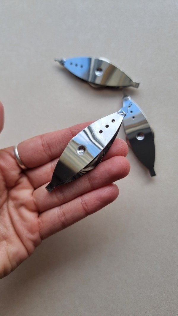 Producto - Lanzadera/Naveta metálica con carrete-FRIVOLITÉ