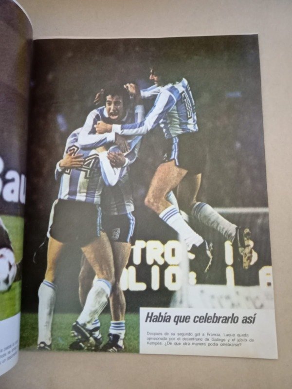 Producto - Las 100 mejores fotos del mundial - Autores varios - El gráfico sin fechar - 2