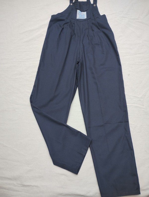 Producto - Jardinero gris oscuro. (NUEVO)