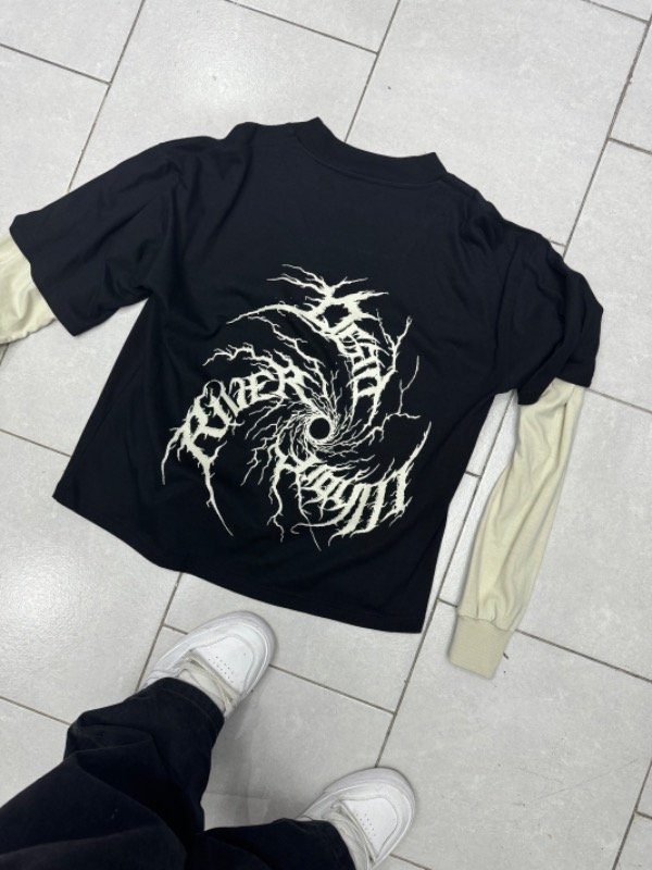 Producto - Manga larga reason negra  //35.000 TRANSF - 2