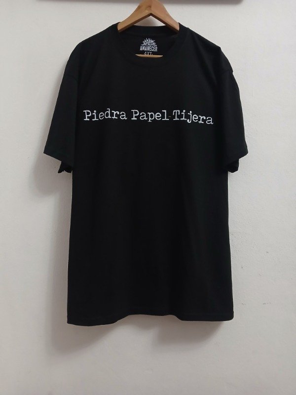 Producto - Remera Callejeros Piedra Papel Tijera - 1