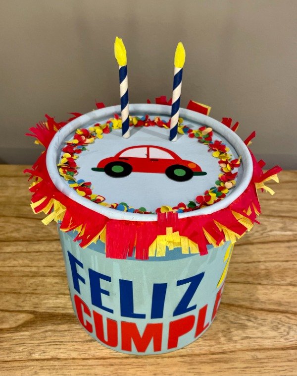 Producto - TORTA DONATELLA PETIT CON 12 ALFAJORCITOS DE MAICENA