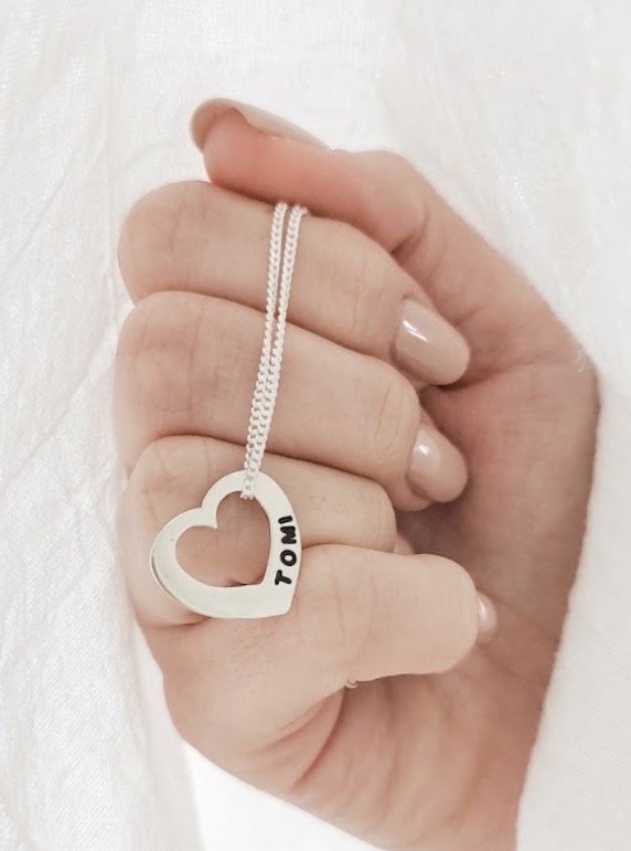 Producto - DIJE CALADO CORAZON