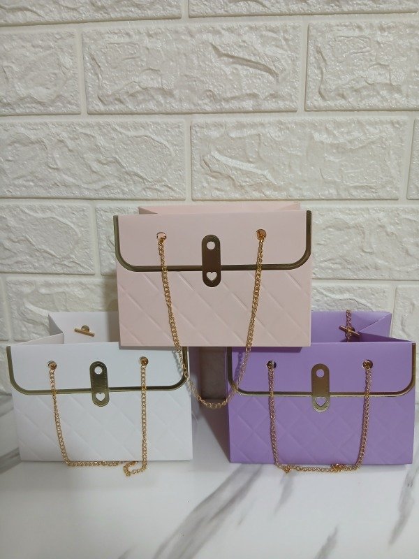 Producto - Bolsa de Regalo Tipo Sobre con Cadena Dorada - 0