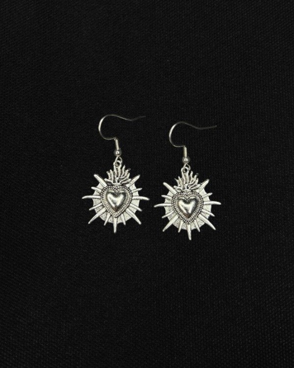 Producto - aros corazón plateado