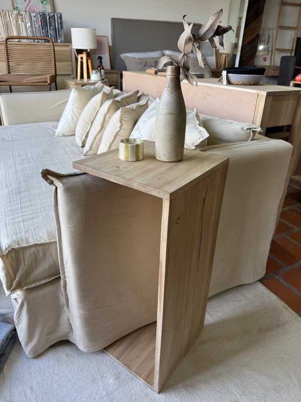 Producto - Mesa auxiliar Riccia